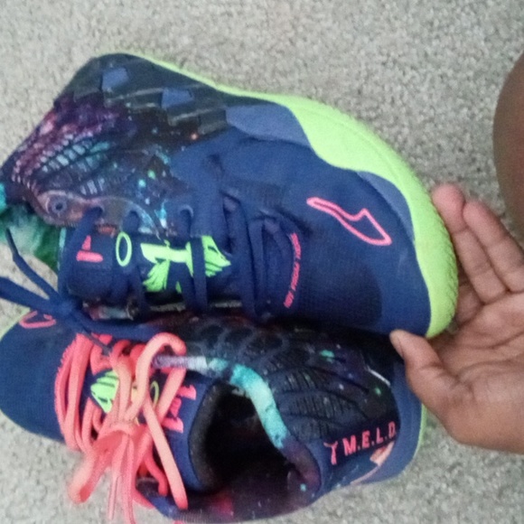 Melo's - Picture 4 of 5